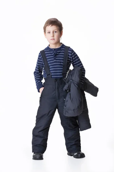 Junge in Winterkleidung — Stockfoto