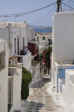 Mykonos Adası'nda sokak