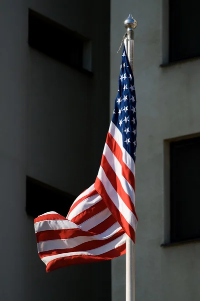 Bandeira dos EUA ao vento — Fotografia de Stock