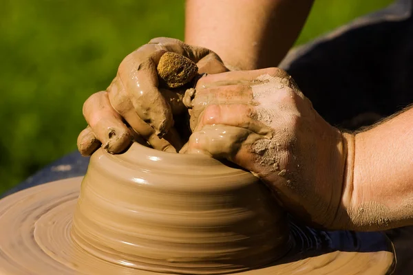 Potters hands — Stock Photo, Image