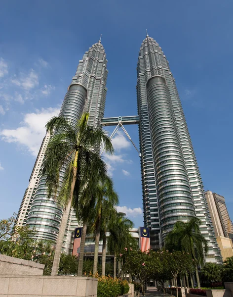 Torens van Petronas in Kuala Lumpur — Stockfoto