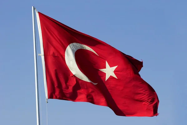 Türkische Flagge mit Ansicht des Istanbul Jungfrauen Tower in TERGRU -  Stockfotografie: lizenzfreie Fotos © ints-v 103205746