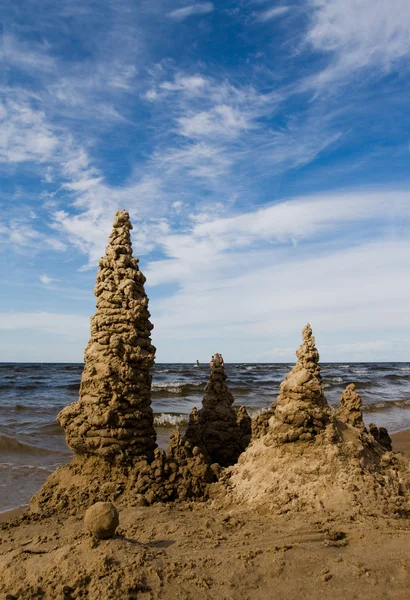 Κάστρο φτιαγμένο από άμμο στην παραλία — Φωτογραφία Αρχείου