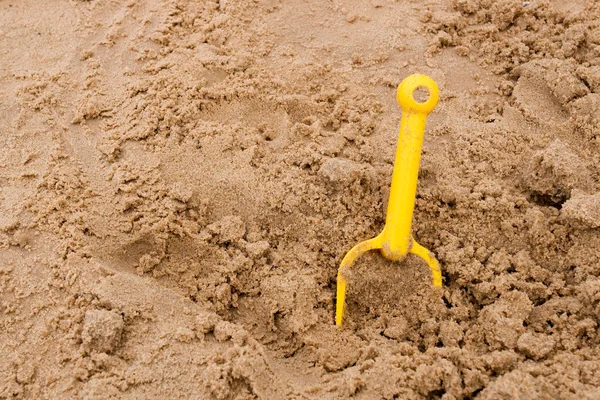 Жовтий пісок Лопата — стокове фото