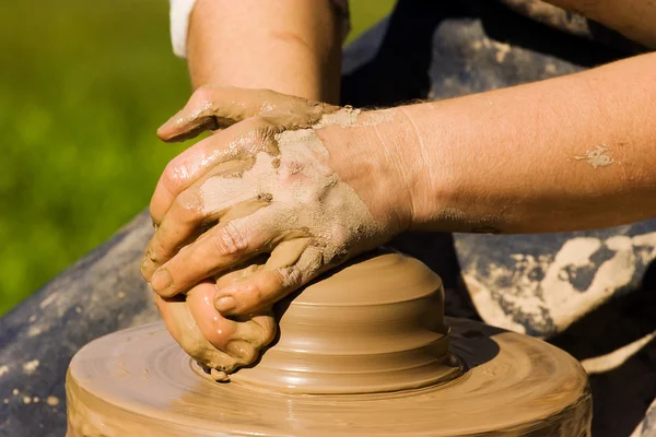 Potters mãos — Fotografia de Stock