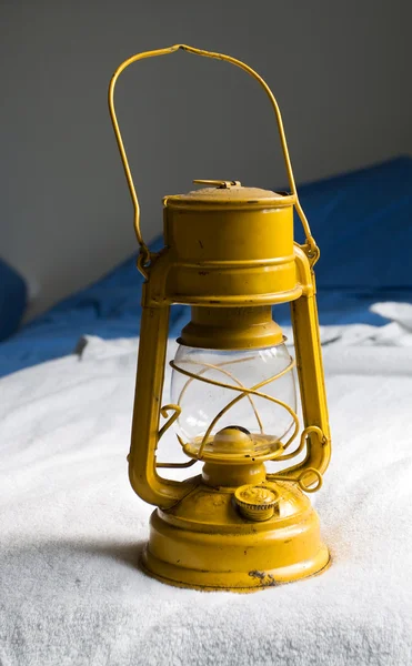 Stará petrolejová lampa — Stock fotografie