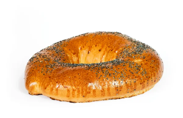 Geïsoleerde wit brood met papaver — Stockfoto