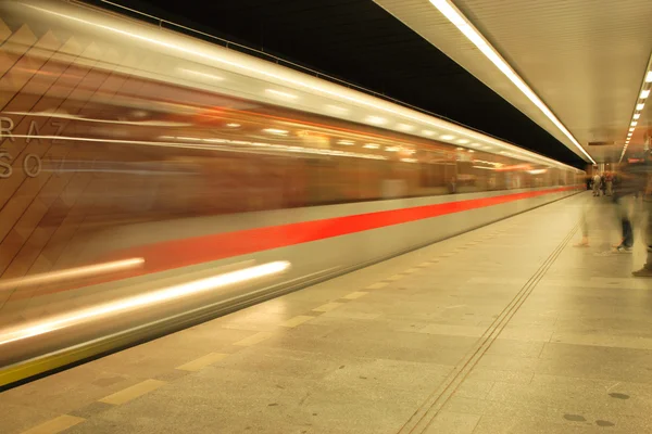 Tunnelbana i Prag — Stockfoto