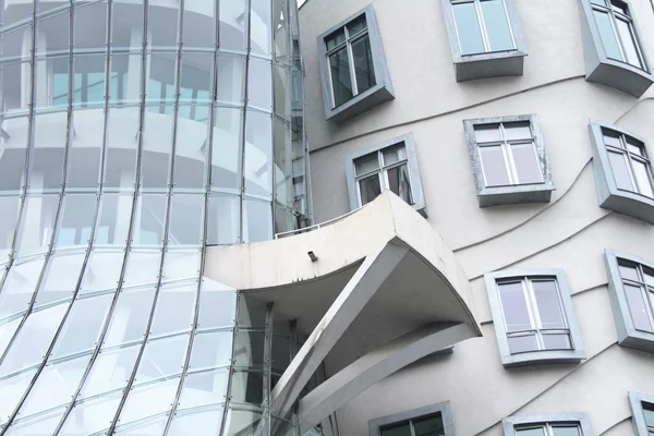 Dancing house  in the czech republic — Stock Photo, Image
