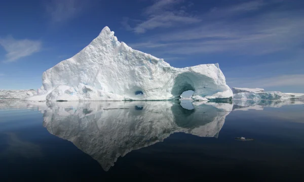 빙산 반사 — 스톡 사진