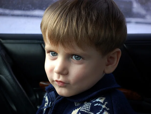 Мальчик в машине Стоковое Изображение