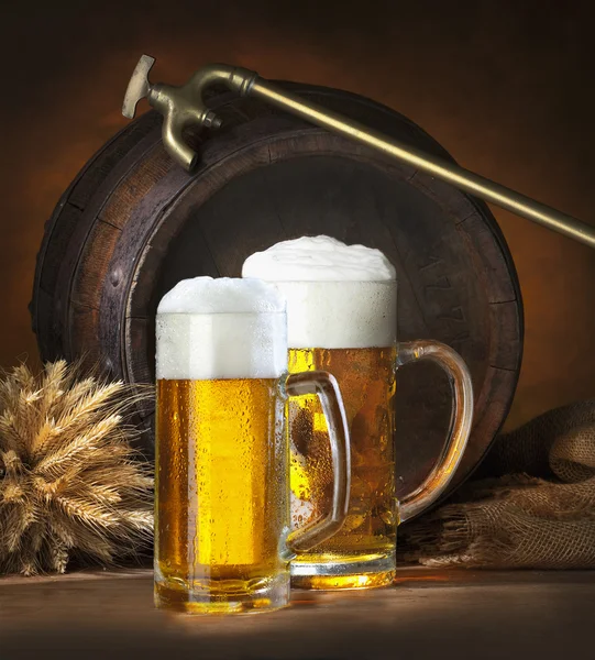 Stilleben med öl — Stockfoto