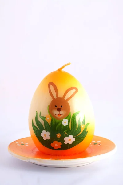 Símbolo de Páscoa vela de ovo amarelo — Fotografia de Stock