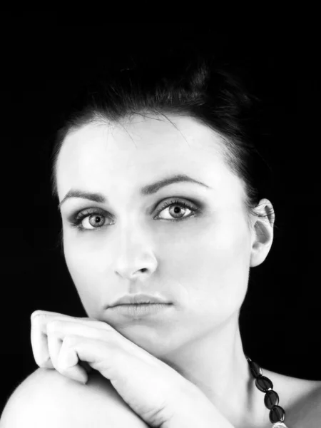 Black and white portrait of young woman — Stock Photo, Image