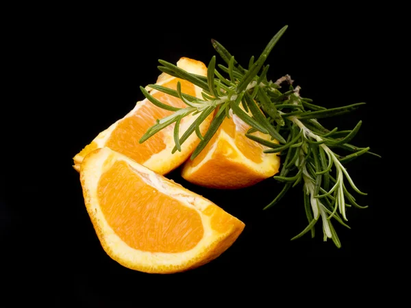 Tiga buah jeruk dan rosemary — Stok Foto