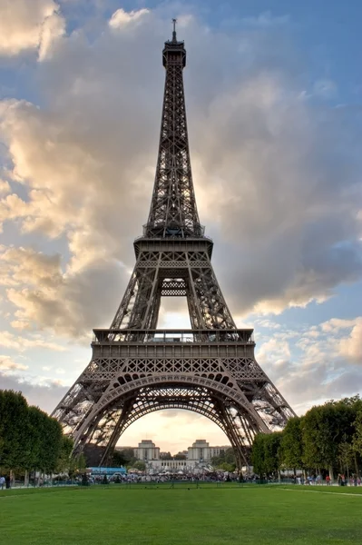 Paris Eiffel Tower France during a sunset — Stock Photo, Image