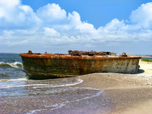 Old crashed ship — Stock Photo, Image