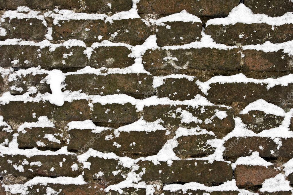 Snowy brick wall — Stock Photo © 6bears 2456068