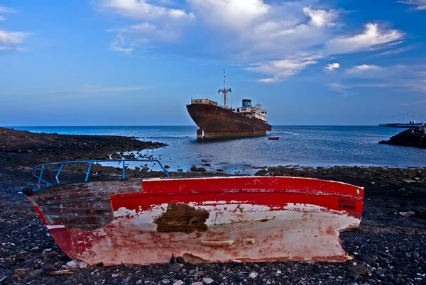 Two shipwrecks — Stock Photo, Image