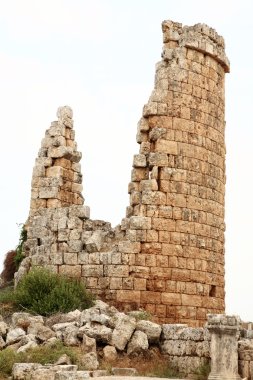 Ancient tower ruins. clipart