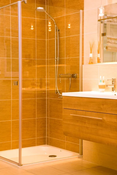 现代浴室淋浴 — 图库照片