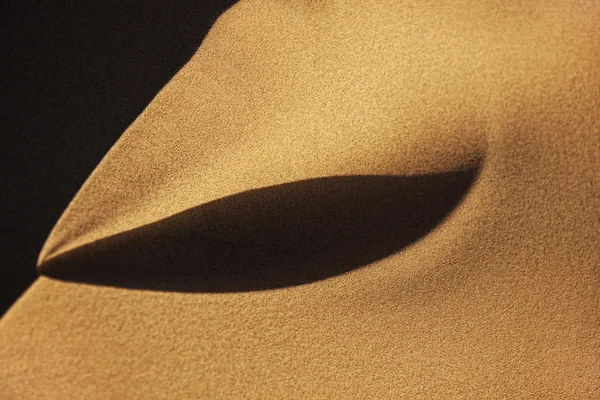 Light and shadow in desert sand — Stock Photo, Image