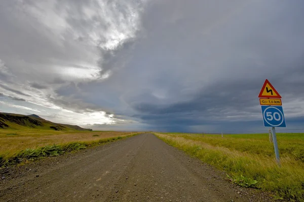 Islândia estrada rural Imagens Royalty-Free
