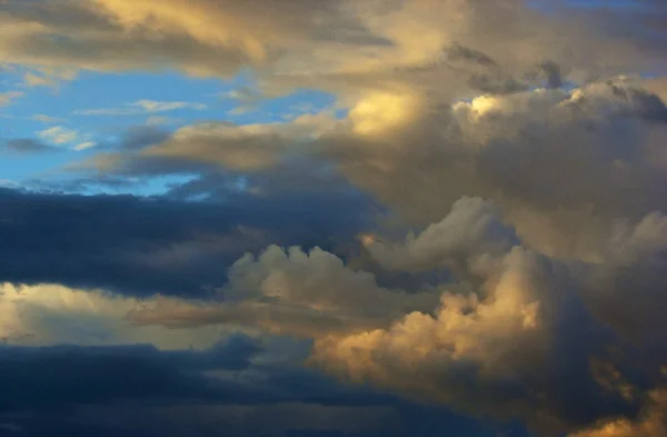 폭풍 후 구름 — 스톡 사진