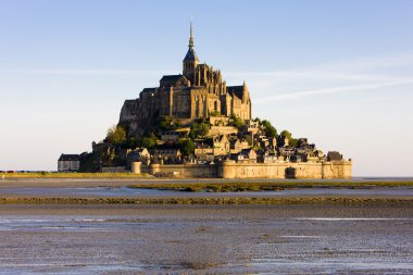 Mont-Saint-Michel clipart