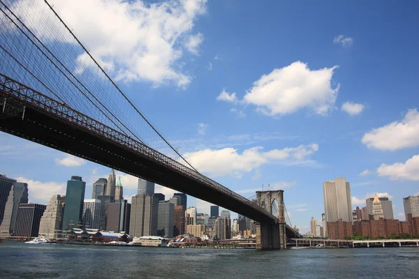 布鲁克林大桥-纽约城市天际线 — 图库照片
