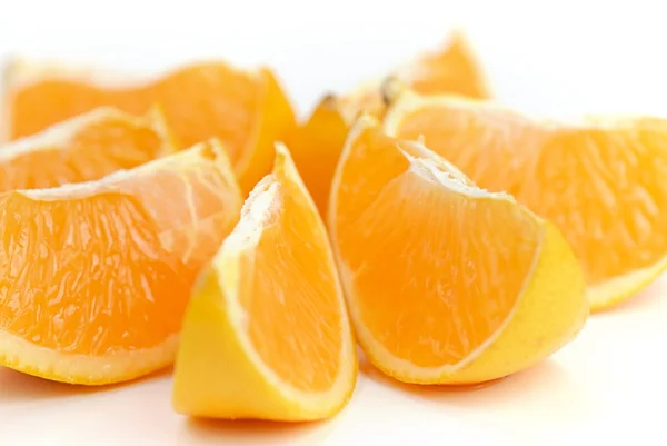 Нарізані апельсинові фруктові сегменти — стокове фото