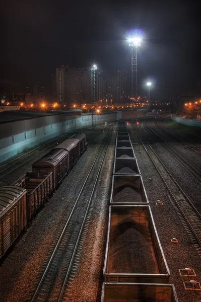 Treinen handel bij nacht — Stockfoto