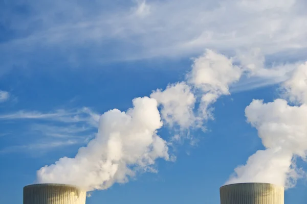 Stock image Power plant creating clouds