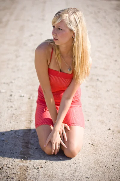 Blond meisje portret — Stockfoto