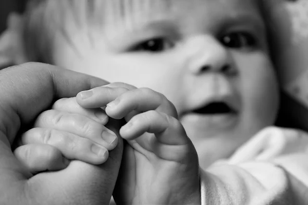 Hands of a child — Stock Photo, Image