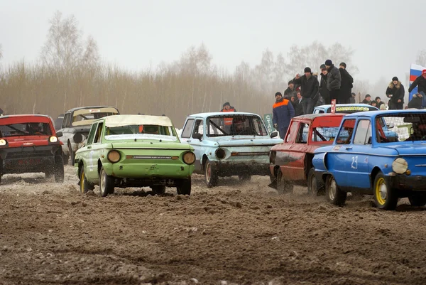 Gamla sovjetiska biltävlingar Stockfoto