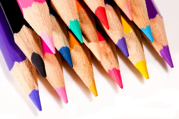 Круг цветных карандашей — стоковое фото