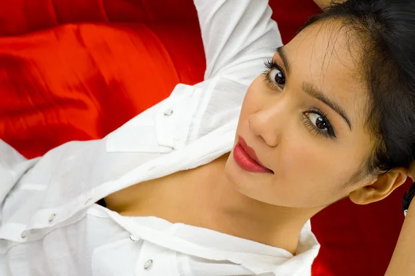 美丽的亚洲女人 — 图库照片