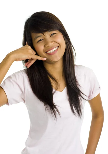 Genç güzel Asyalı kadın gösteren çağrı işareti — Stok fotoğraf