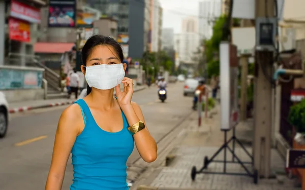 Máscara facial em Bangkok — Fotografia de Stock