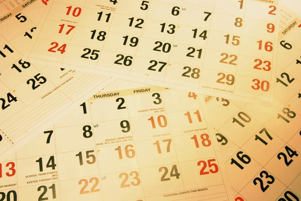 Horloge et pages de calendrier — Photo