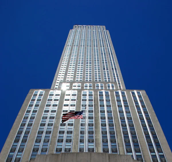 Szczycie wieżowca empire state building — Zdjęcie stockowe