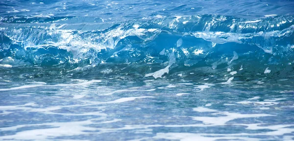 Blauwe zee golf — Stockfoto