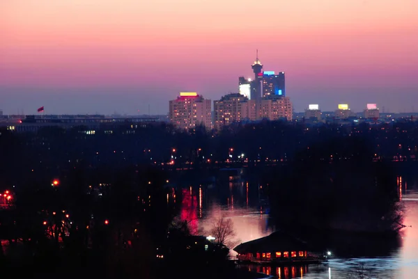 Vista noturna de Belgrado — Fotografia de Stock
