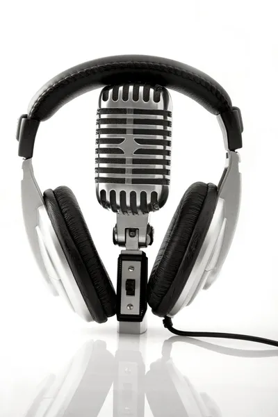 Наушники Retro Microphone & DJ — стоковое фото