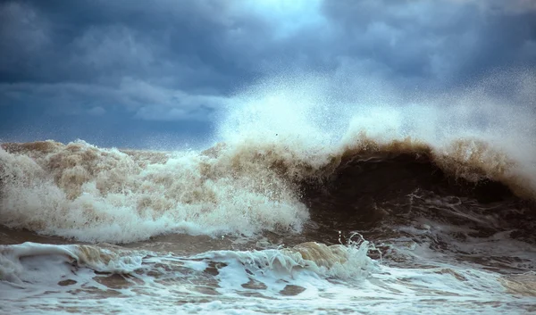 Fırtınalı dalgalar — Stok fotoğraf