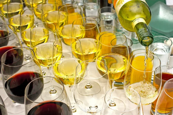 Sklenice na víno řádek — Stock fotografie