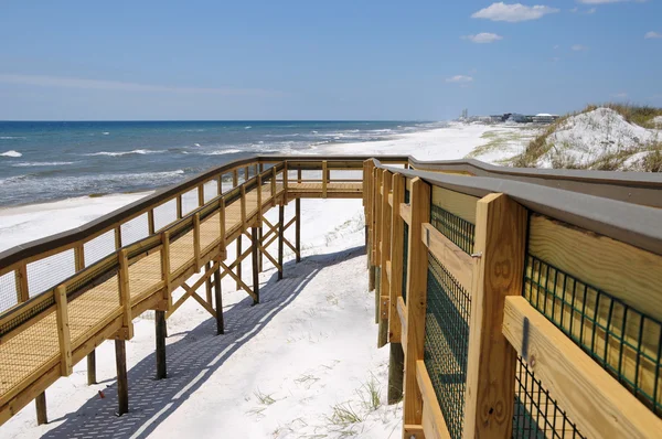 Rampa de acceso a la playa — Foto de Stock