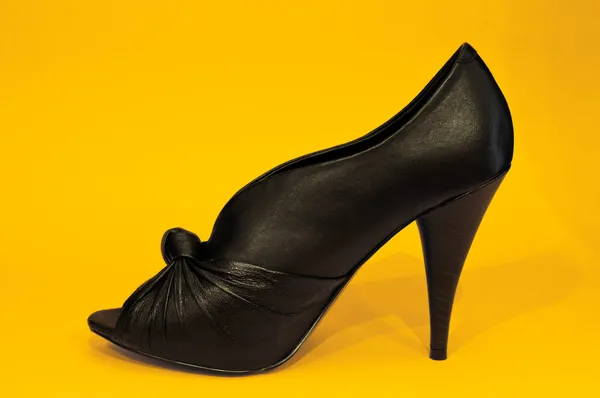 Сексуальний чорний високий каблук — стокове фото