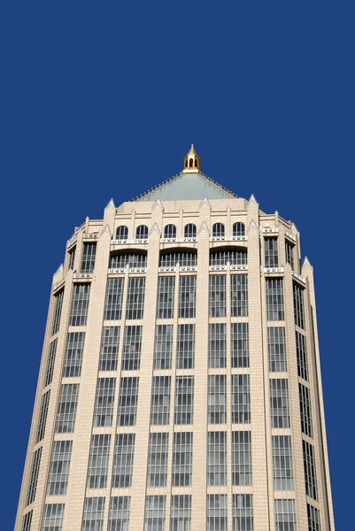 Edifício de escritórios Highrise — Fotografia de Stock